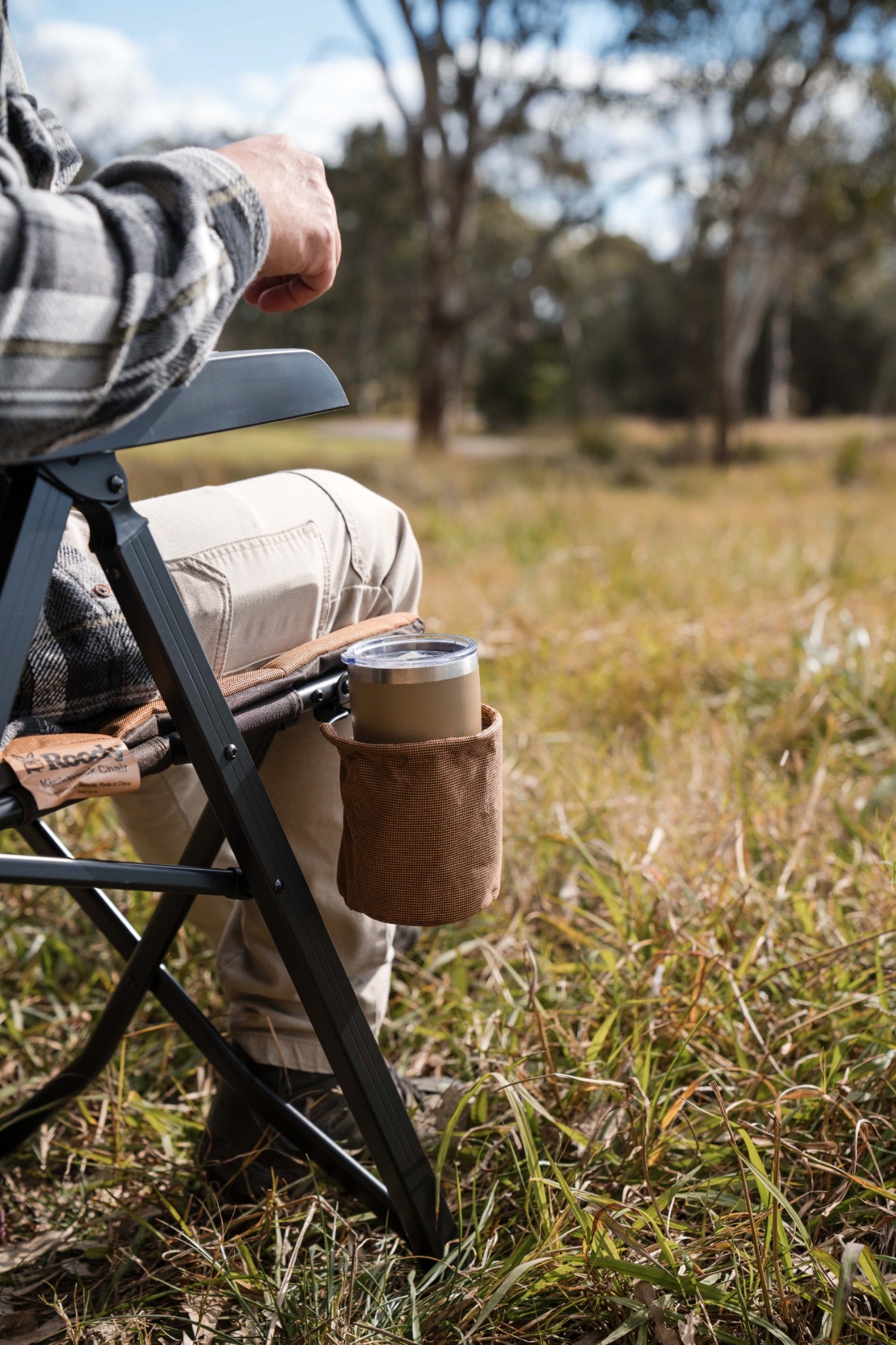 Roody reclining camp chair detail