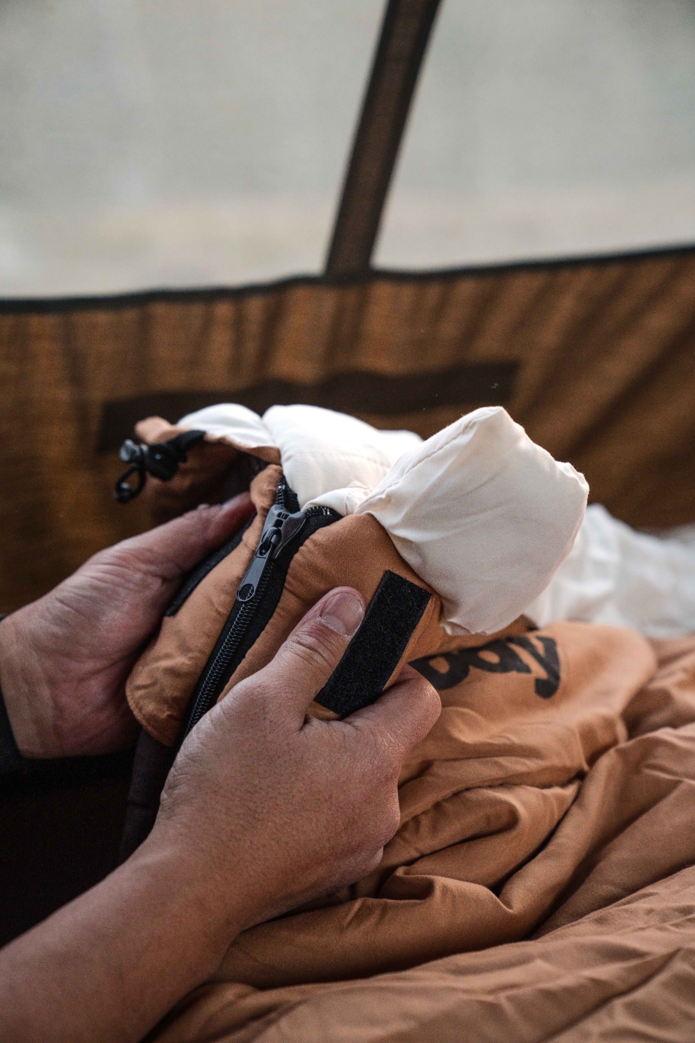 Roody sleeping bag detail